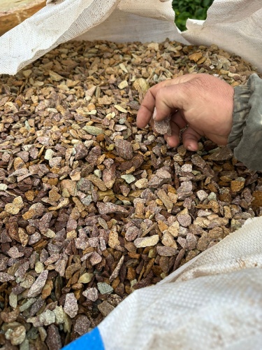 Златолит персиковый декоративная каменная крошка купить в Евпатории