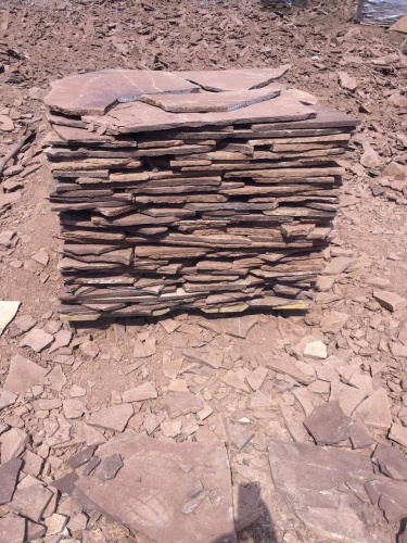 Плитняк лемезит бордовый для цоколя 1,5-2 см купить в Евпатории