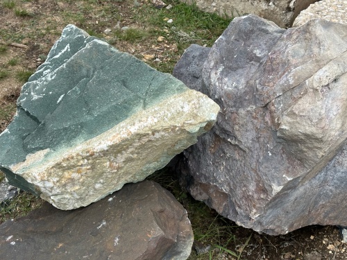 Камни для ландшафтного дизайна зелёные 10-60 килограмм купить в Евпатории