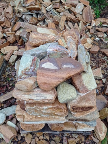 Златолит жёлтый, жёлто-зелёный глыбки и валуны для ланшафтного дизайна купить в Евпатории