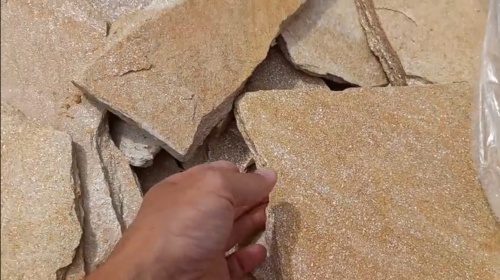 Плитняк златолит жёлтый золотистый для фасада 1,5-3см купить в Евпатории