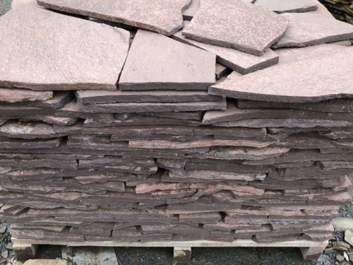 Плитняк лемезит бордовый для облицовки цоколя 20-25 мм  купить в Евпатории