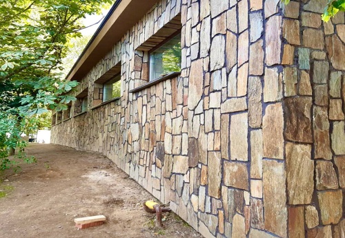 Плитняк кора дерева для цоколя, отмостки купить в Евпатории