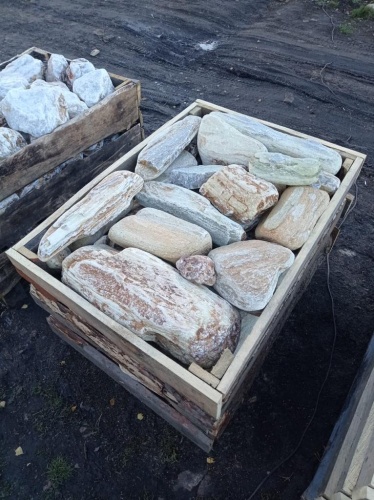 Златолит жёлтый, жёлто-зелёный глыбки и валуны для ланшафтного дизайна купить в Евпатории