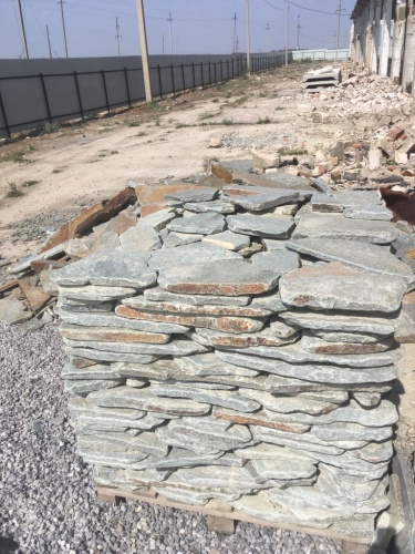 Златолит серебристый галтованный для цоколя купить в Евпатории