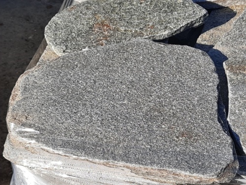 Златолит серебристый галтованный для цоколя купить в Евпатории