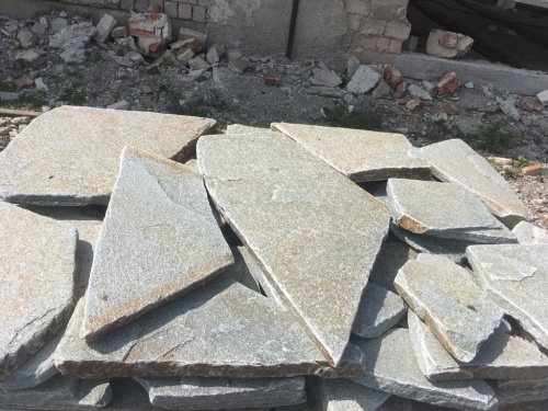 Златолит серебристый галтованный для цоколя купить в Евпатории